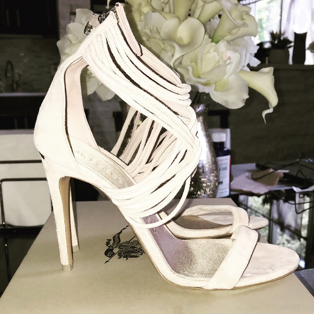 BNIB Burberry Suede Nude Pink Sandals